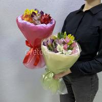 Мини букет из цветных альстромерий