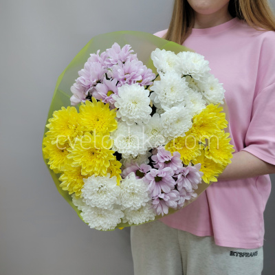 Букет из 7 кустовых хризантем микс