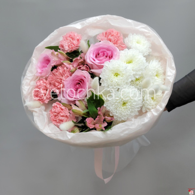 Букет в бело-розовой гамме с доставкой в Челябинске