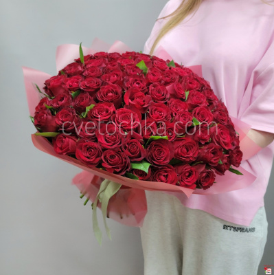 Букет из 101 бордовой розы с доставкой в Челябинске 