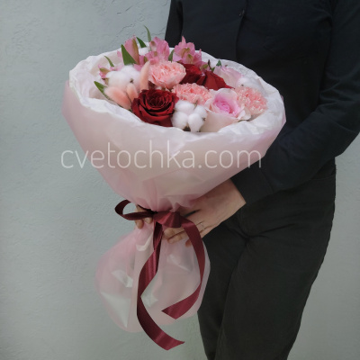 "Сказка" букет с розами и альстромериями