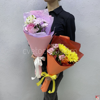 Небольшой букет с хризантемой, розой и альстромерией с доставкой в Челябинске